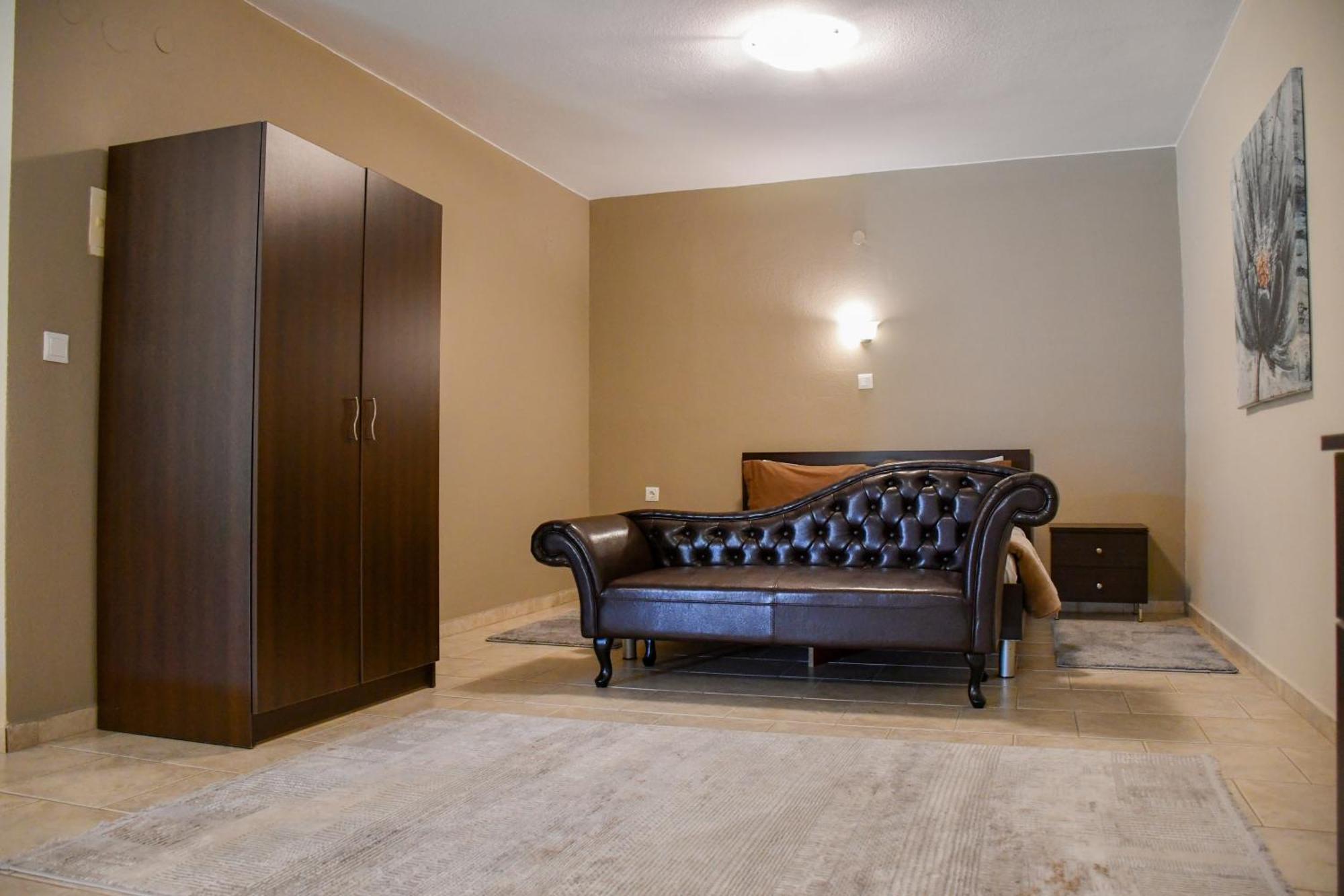 Toula Rooms Ángistron Zewnętrze zdjęcie